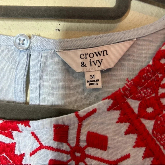 Crown & Ivy Cotton Embroidered Boho Style Blouse Size Medium - Picture 4 of 7